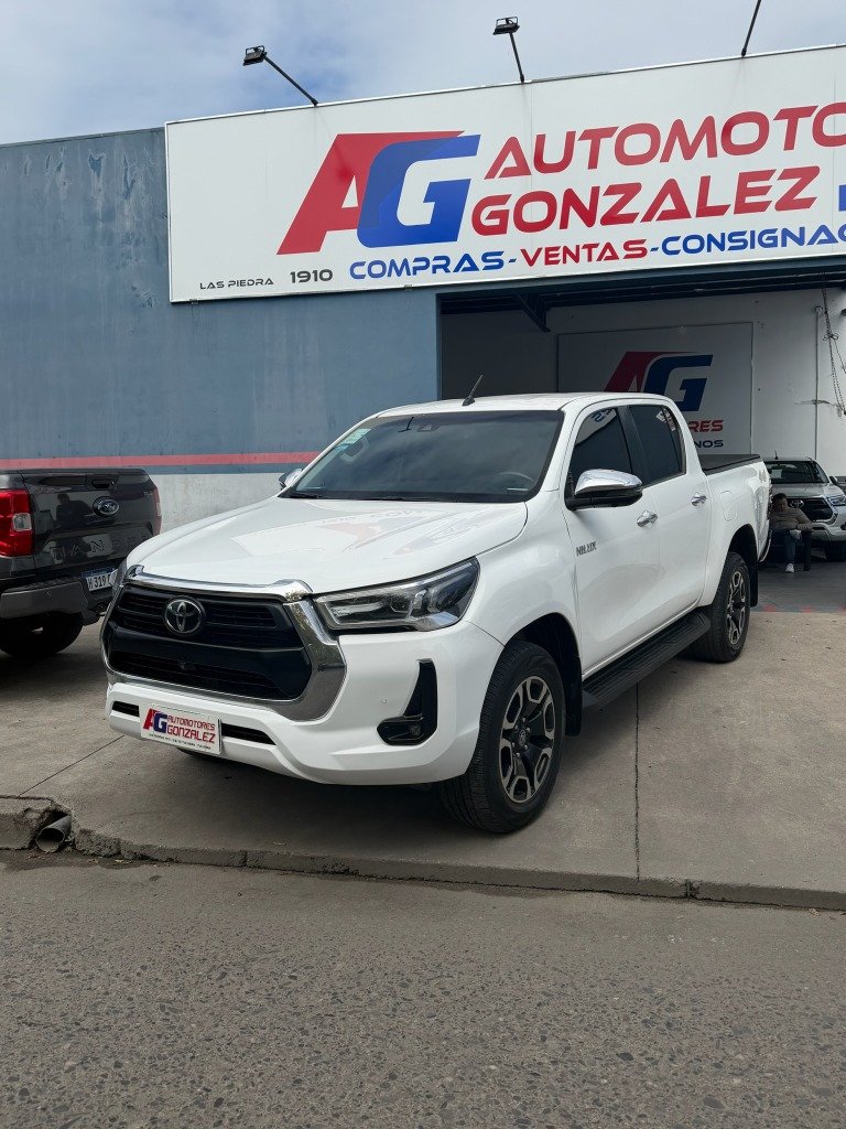 Toyota Hilux SRX 4x4